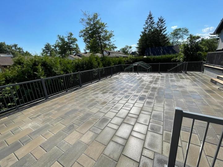 Application de scellant pour pavé Saint-Jérôme